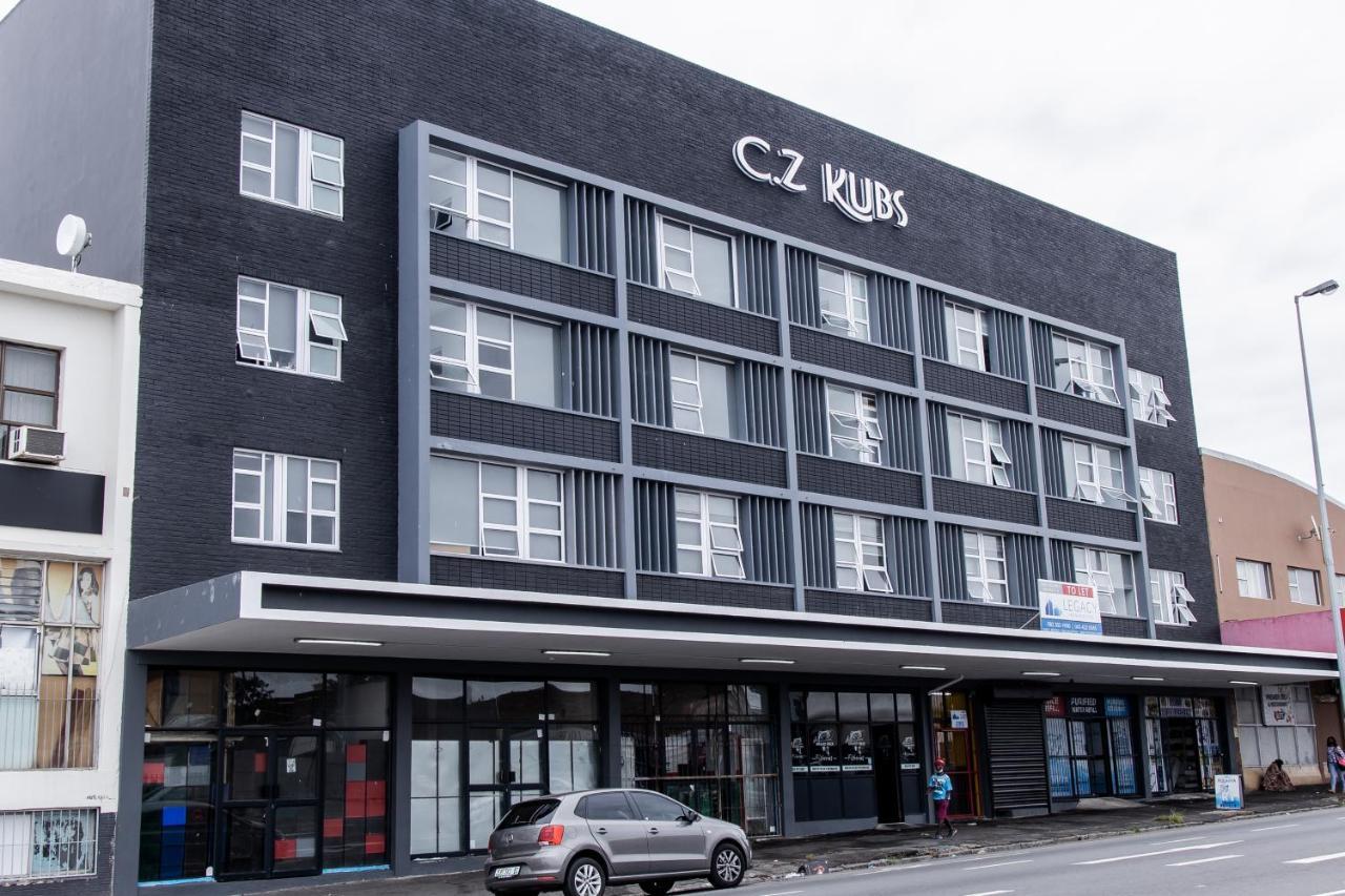 Modern Apartments At Cz Kubs East London Exterior foto